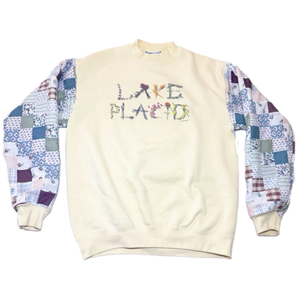 Women’s Upcycled Crewneck Sweatshirt Quilted Patchwork S Vtg Cottage Granny Twee